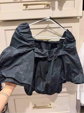 Zara Black Puff Sleeve blouse